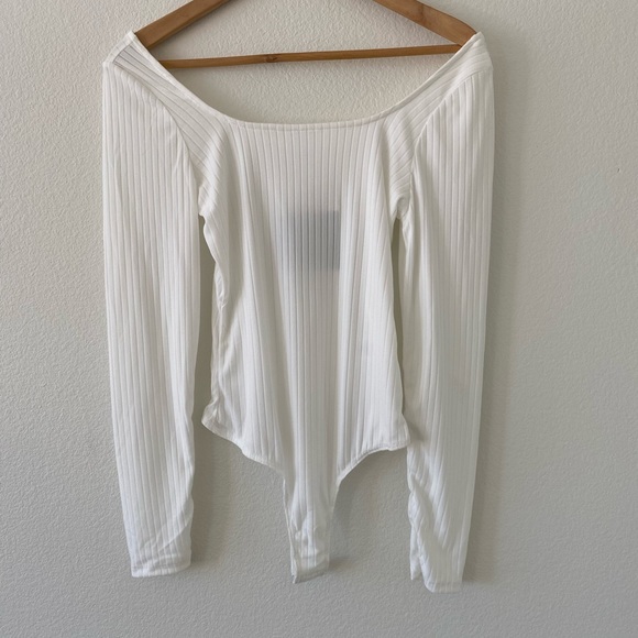 Le Lis White Ribbed Bodysuit - Picture 1 of 4